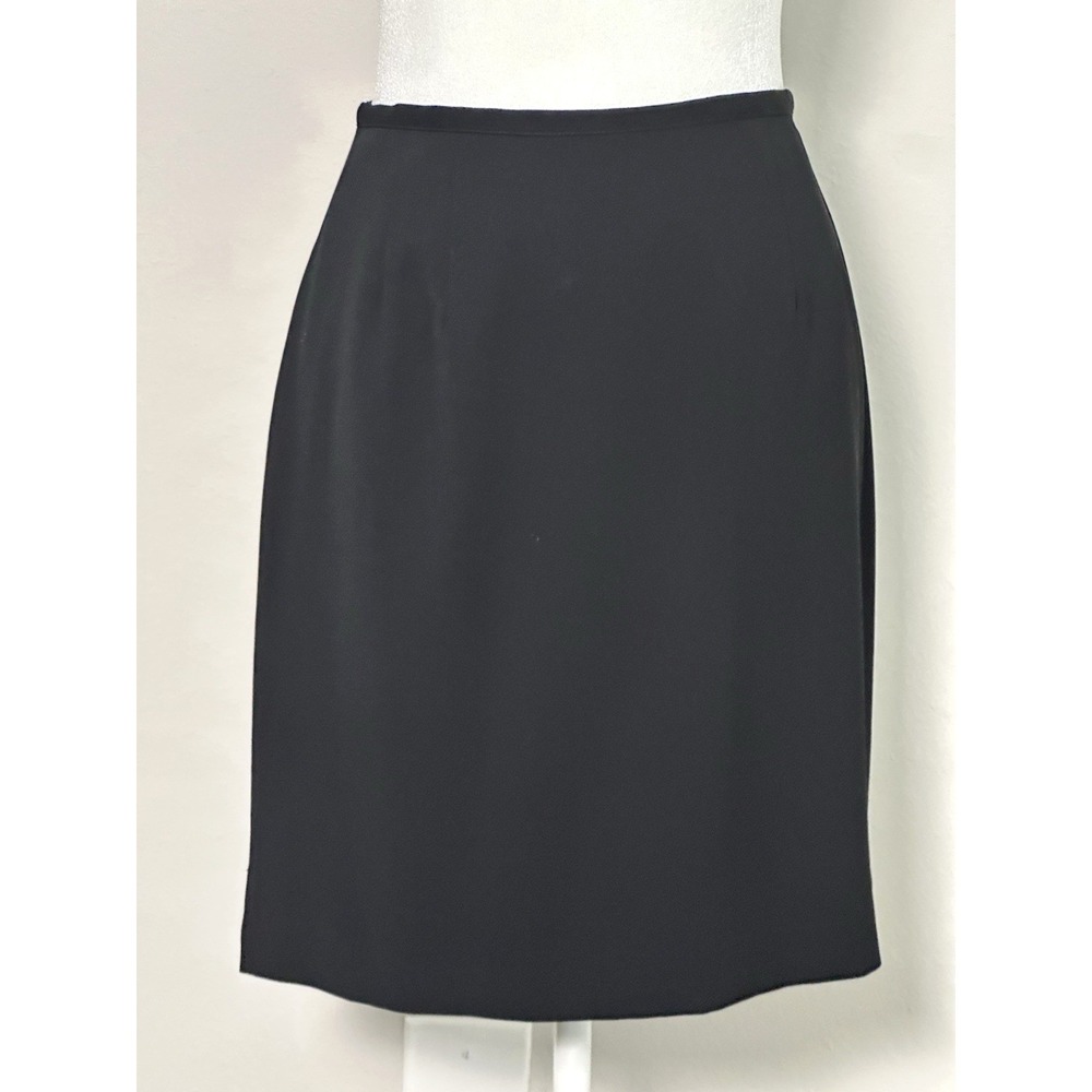 Banana Republic Black Pencil Skirt Size (4) Lined - Picture 13 of 16